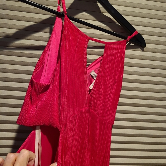 BCBGeneration SHIRRED CUTOUT gorgeous MAXI DRESS - Picture 6 of 6